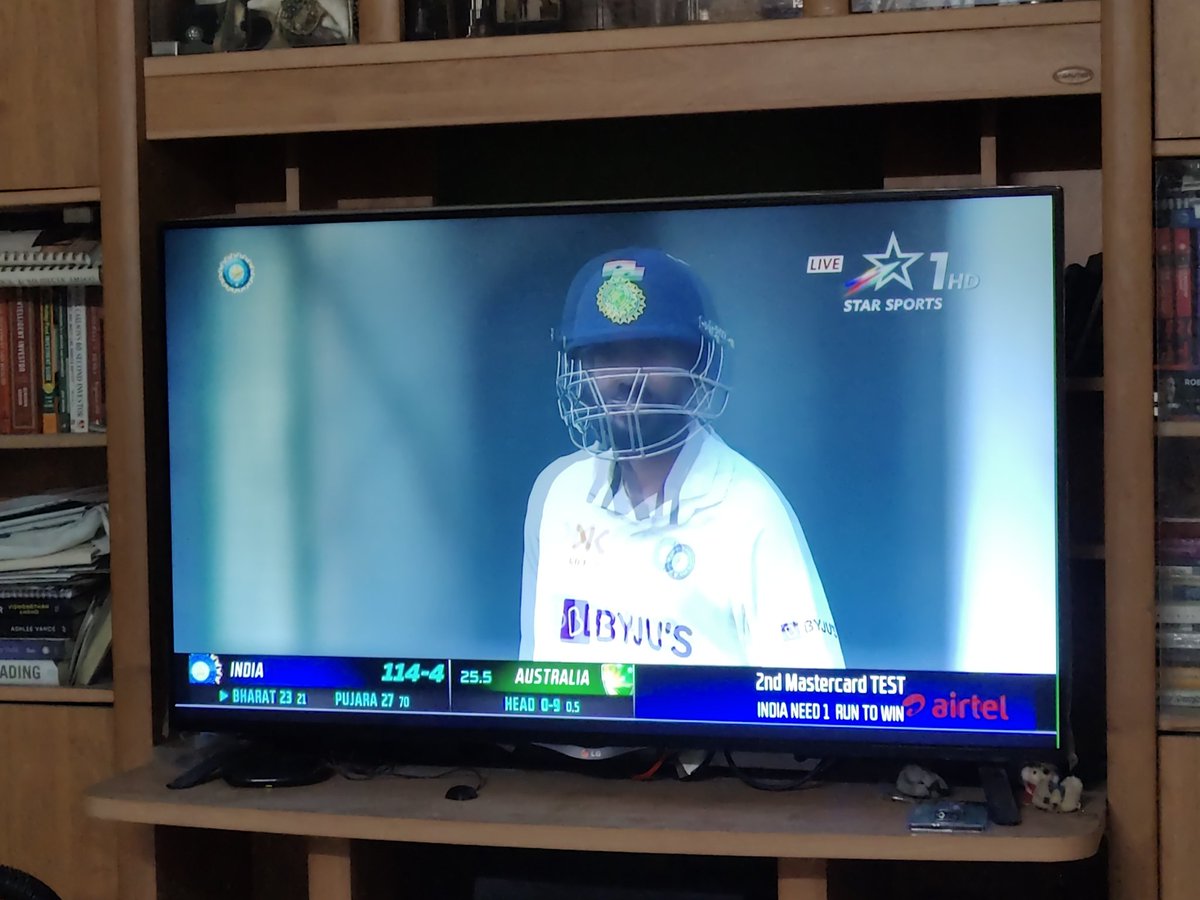 Come on #TeamIndia, come on, @KonaBharat or @cheteshwar1 finish the match with #Australia's favorite shot, #TheSweep #2-0 @BCCITV @StarSportsIndia #BaggyGreen