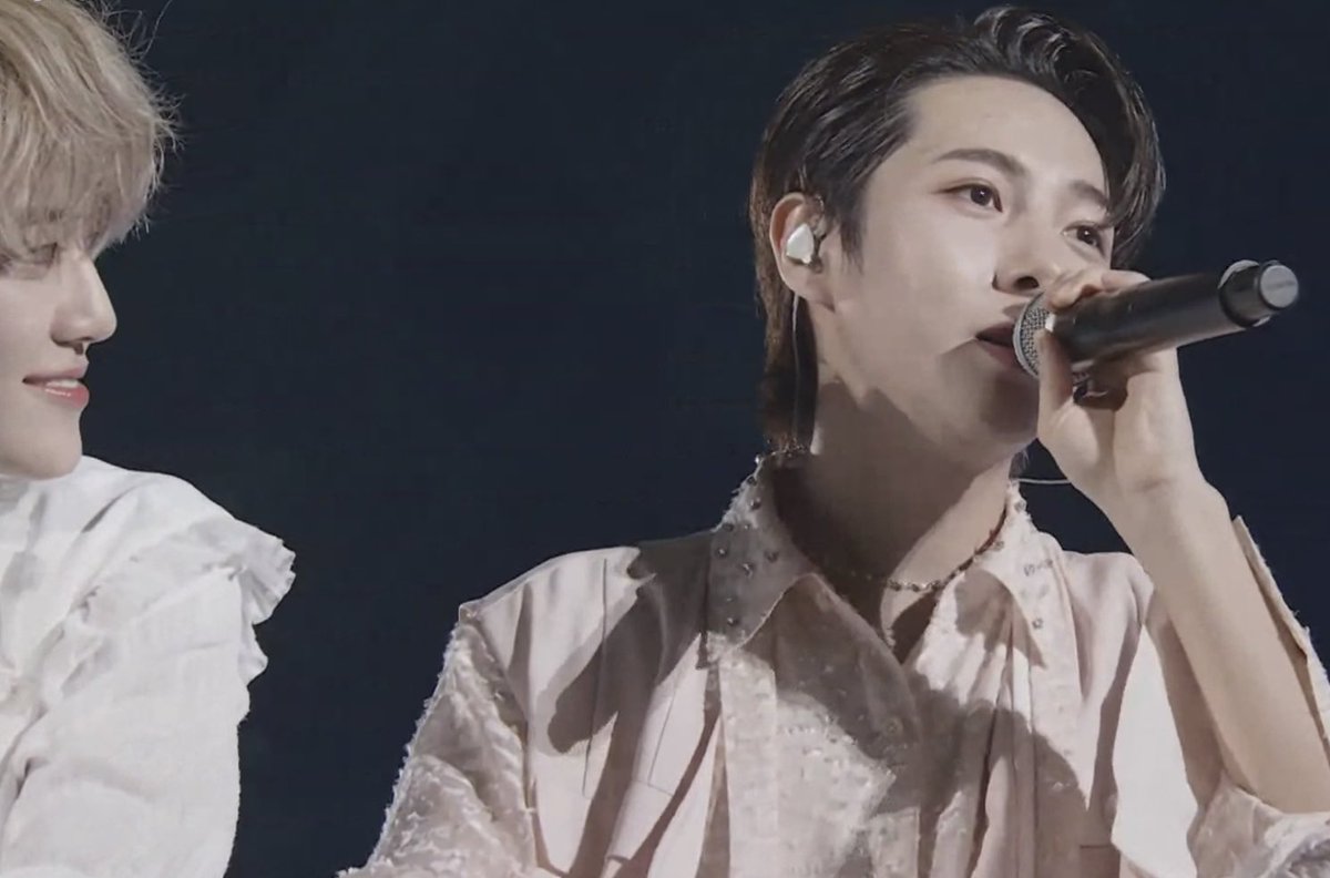 jaemrenkyu's tweet photo. gentle stare .. https://t.co/GzIDa69r0v
