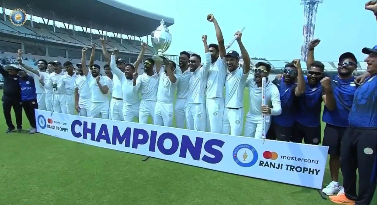 Me15Pratham's tweet photo. Congrats @saucricket and @ShelJackson27 on winning the Ranji Trophy. A great team with no big stars doing consistently well in the domestic circuit for a few years now.Alot to learn about team building from this squad.Strong leadership from @JUnadkat as well👏 
#RanjiTrophy2023 https://t.co/fh5BKg7ObY