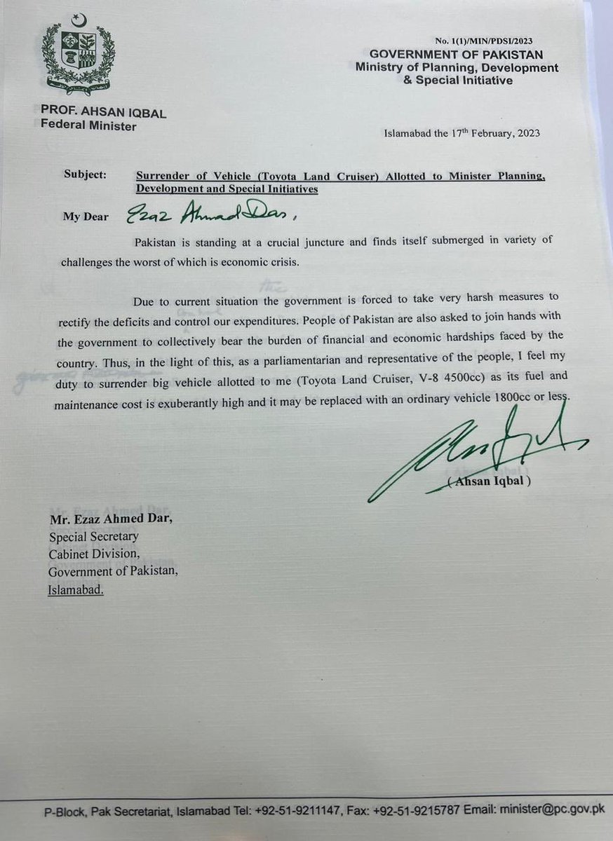 LaibaJa06796265's tweet photo. احسن اقبال نے اپنی لینڈ کروزر حکومت پاکستان کو واپس کر دی ۔۔۔پاکستان کو ایوانوں میں ایسے لوگ چاہیے جو مشکلات میں ملک کا احساس کریں۔
#goodstep https://t.co/iDqrUsJbr5