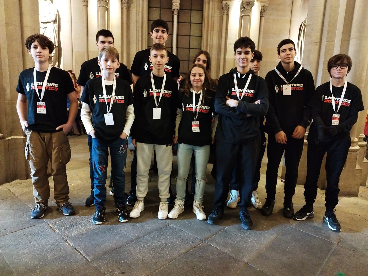 Ja estem preparats/des!!! Tot llest per gaudir del torneig FIRST LEGO LEAGUE!Desitgem molta sort als nostres dos equips LIGHTNING ROBOTICS i BAYMAX
Podeu seguir la competició a firstlegoleague.soy
<a href="/FLL_Spain/">FIRST LEGO League SPAIN</a> @unibarcelona <a href="/consorciedubcn/">Consorci d'Educació</a> #becaDisney #fll #robotica #steam