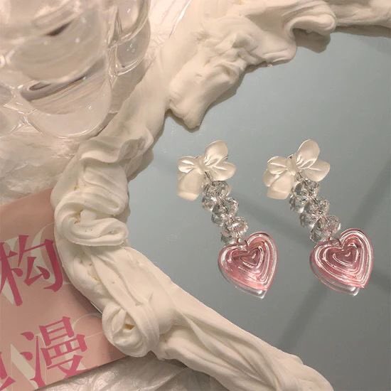 luxeshore's tweet photo. HEART SHAPPED JEWELRY

— a thread https://t.co/jYYIKxPItc
