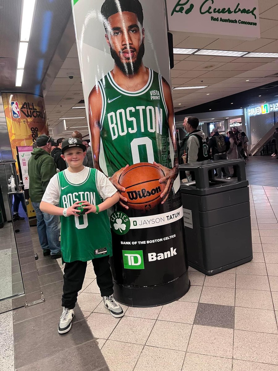 DjJLa51's tweet photo. @jaytatum0 Braiden’s first Celtics game did not disappoint!! Thank you sir!!! A lifelong fan was born. @celtics  LET’S GO C’s!!!! https://t.co/mvUQfzyxbD