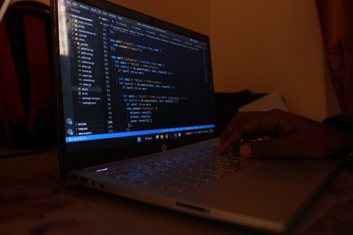 Code is the canvas, programming is the art.
#tech #twitech #CodePenChallenge