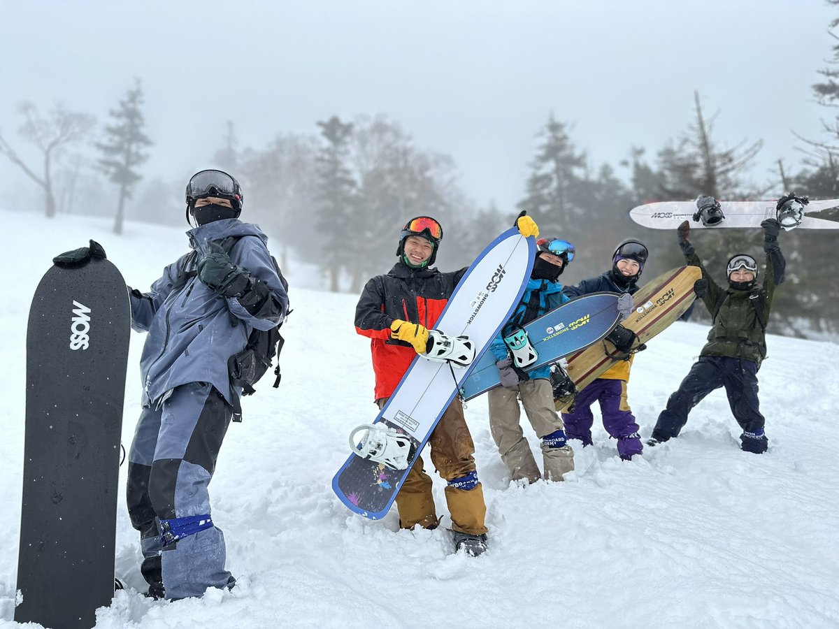 わたし、想像以上に満面の笑み🤗
あっち行ってこっち行って、木と仲良くなったりノーズブッ刺してフロントフリップしたあとのコーヒーは格別でした☕️