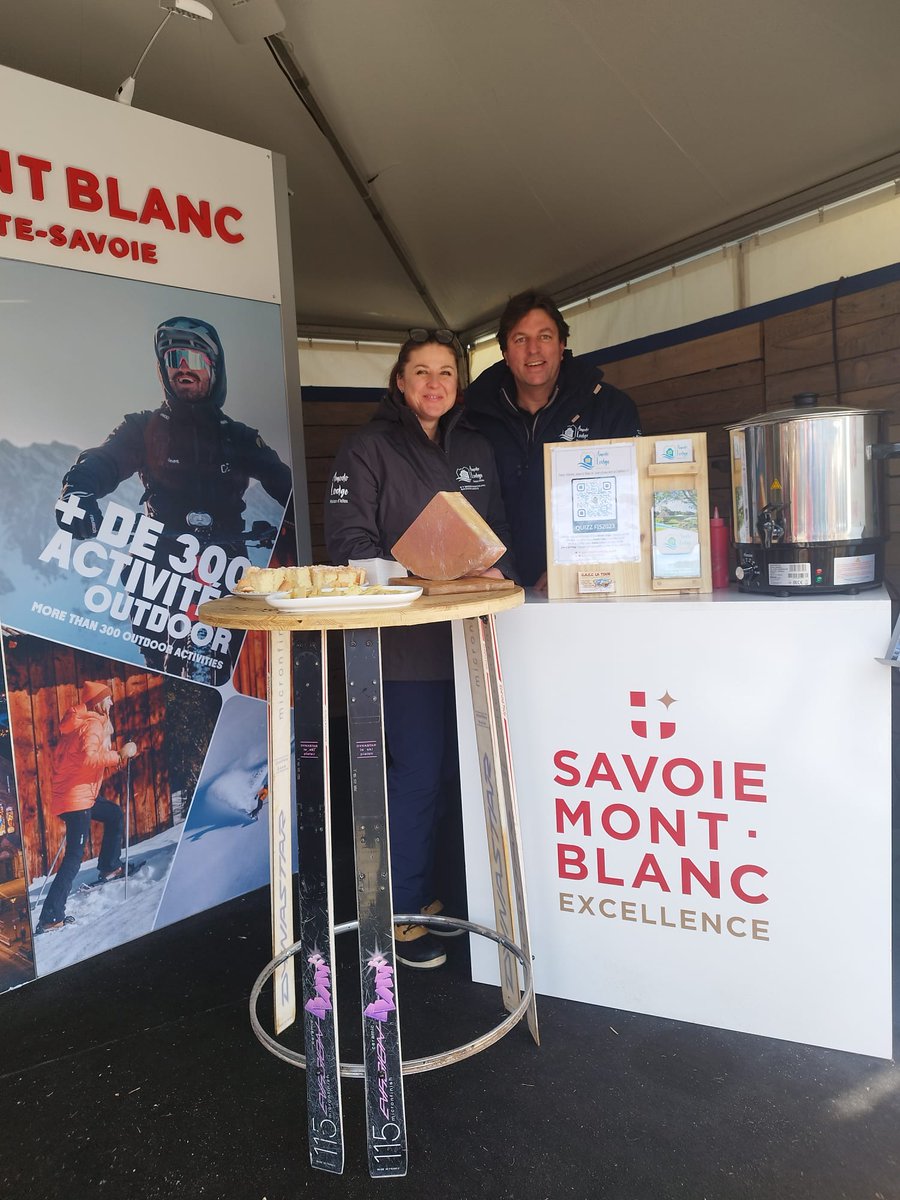 🔴 En direct de @courchevel pour cette dernière journée des @CM_2023 ! Rendez-vous sur le stand #SavoieMontBlanc à la rencontre de Amodo Lodge, Chambres d’Hôtes à Evian agréées #SavoieMontBlancExcellence ! ✨