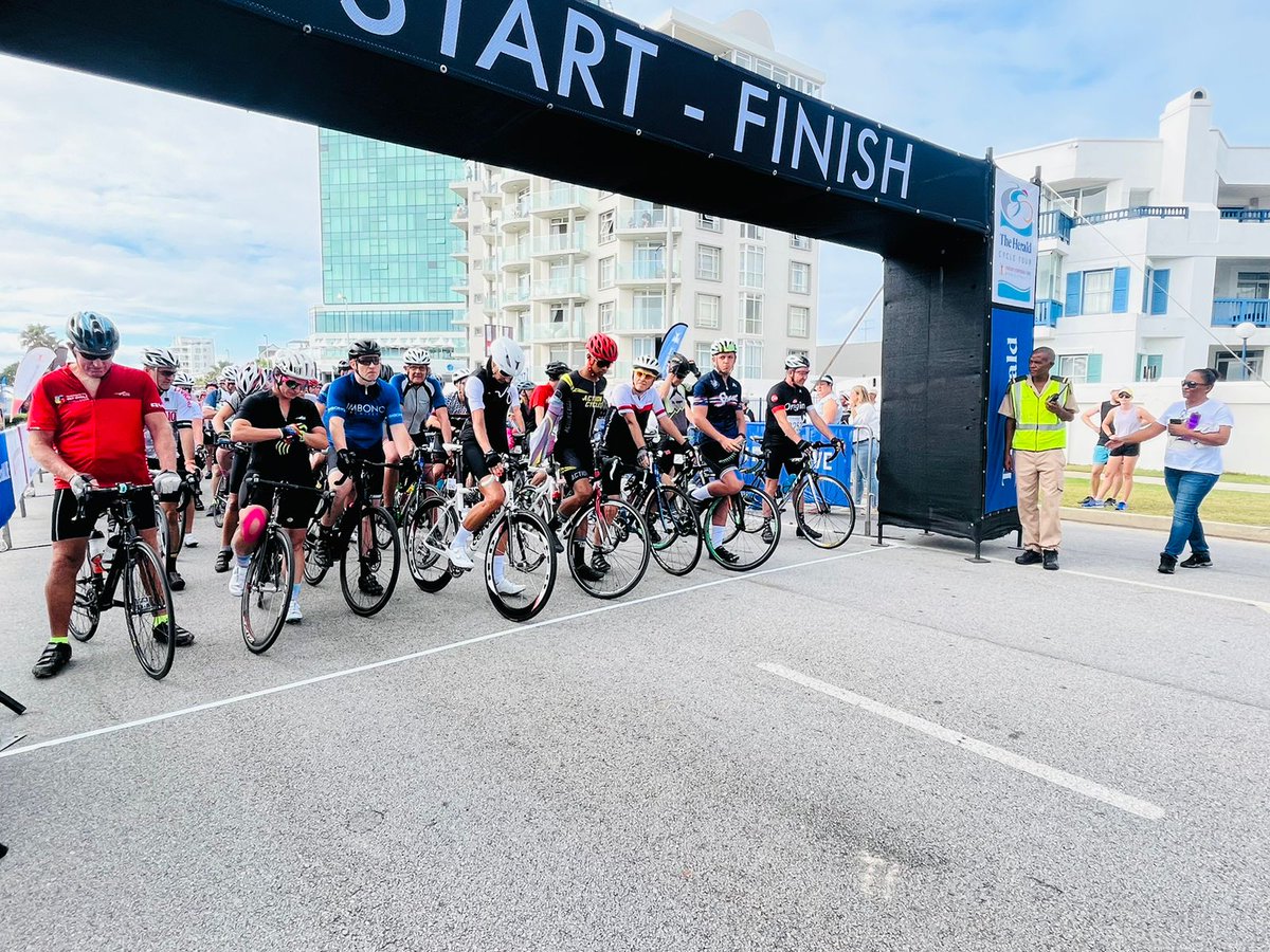 NMandelaBaymuni's tweet photo. The 37th annual Herald Cycle Tour kicked off this morning!
Pollock Beach is where the action is taking place LIVE!
#HeraldCycleTour #LiveTheRide
#GqeberhaCityOfAction #ShareTheBay https://t.co/vuKKIppeb0