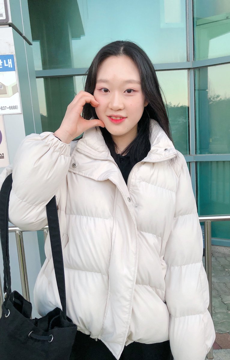 그리고 제가 강주하 선수와 황채빈 선수를 발견했습니다 주하선수는 사진 사양하셔서 채빈선수만 부탁함! 위서영선수 응원하러 기다리신다고.. 너무 반가웠어요