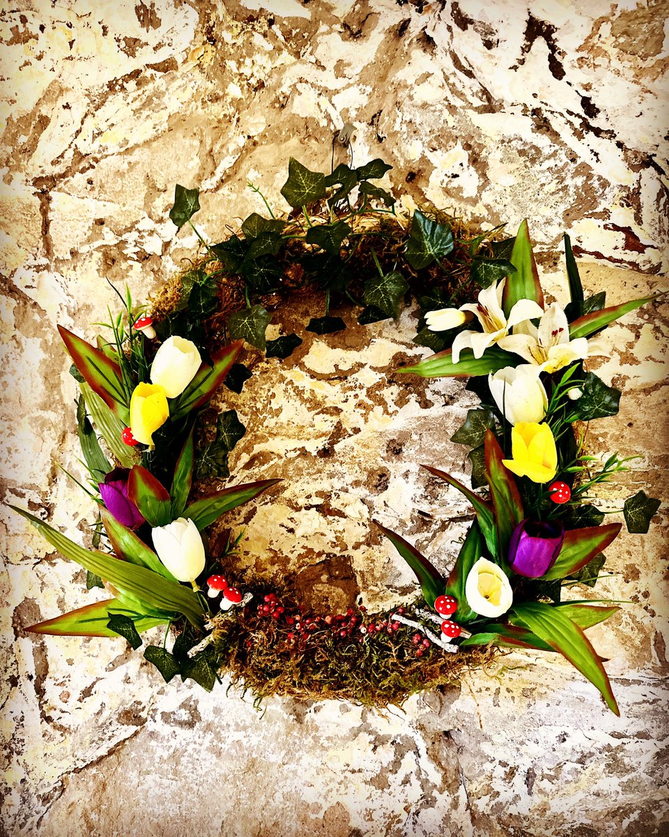 ShackRr's tweet photo. @WorcCathedral a fantastic afternoon making @ Worcester Cathedrals undercroft. Beautiful space and really enjoyed our afternoon #worcester #worcestercathedral #making #undercroft #makersgonnamake #rrsshack https://t.co/WedovRiAwH