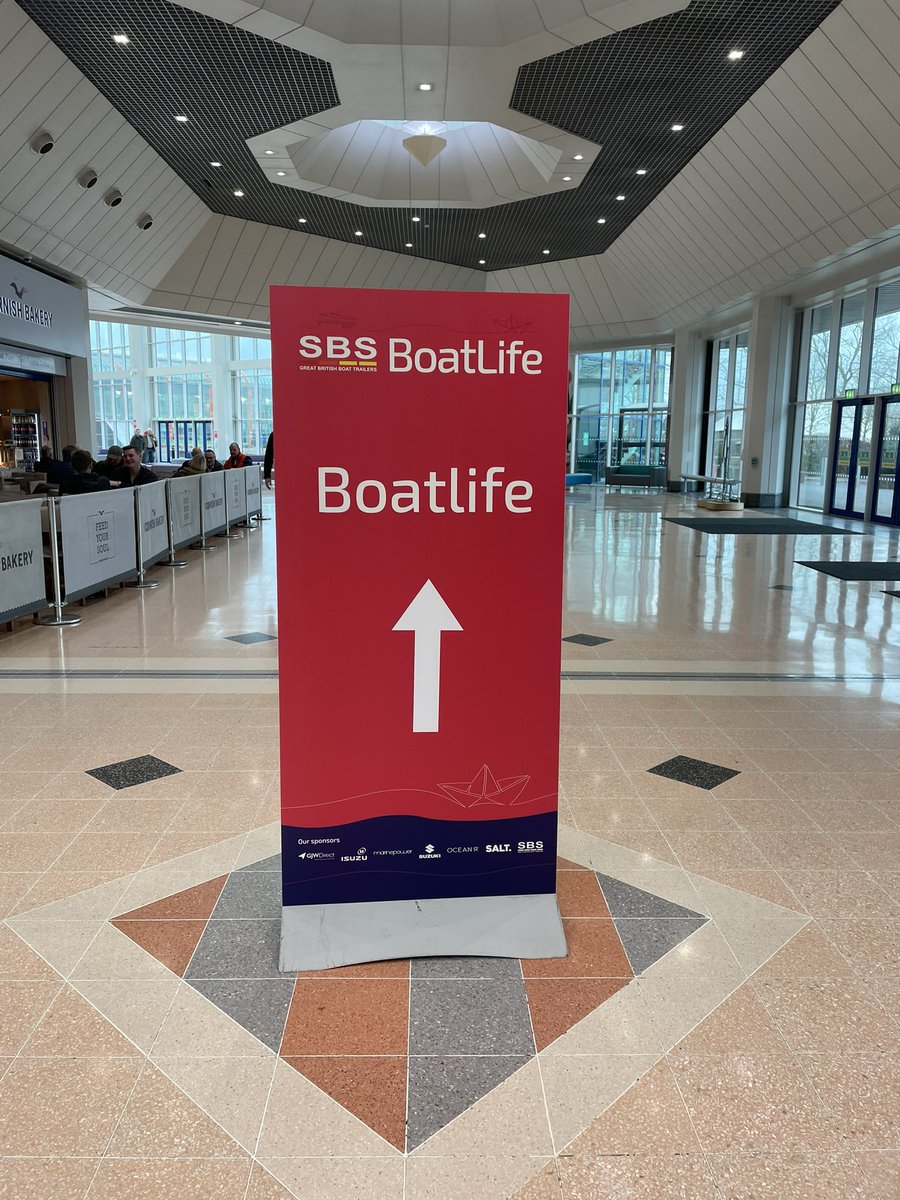 Healthyhappy50's tweet photo. Week 4 Run (run-ish) 1 done in a @TravelodgeUK car park and @2minuteHQ #2minutelitterpick and now off to @boatlifeevents for another great day! I’ll be on the Life Stage at noon and signing books after! Hope to see you there! ☀️ #sbsboatlife23 @thenec #Birmingham #SUPGB https://t.co/96apNfQr6m