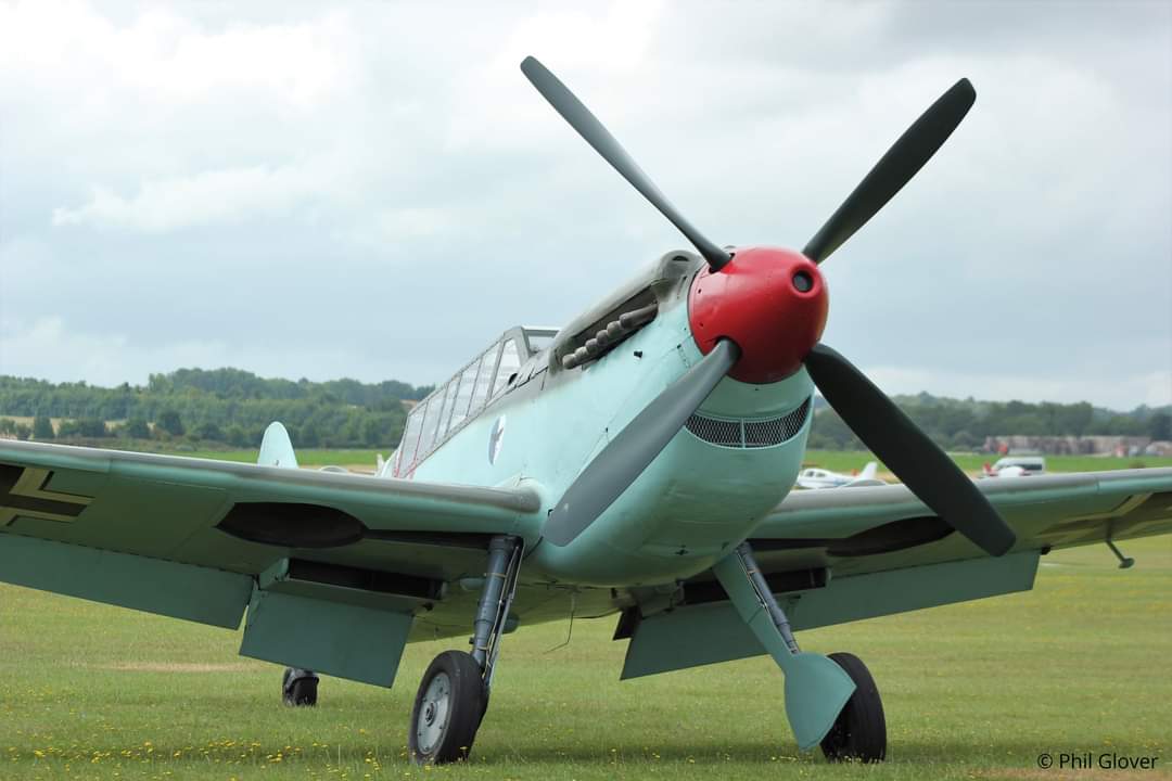 WarbirdLovers's tweet photo. Hispano Buchon appreciation post. The UK airshow circuit is much richer for having these aircraft available. Not just as a representative of the 109 at events, but as a fascinating type in its own right. #warbirdlovers #avgeeks #warbirds #me109 #hispano #buchon #airshows #ha1112 https://t.co/jVGBqosX41