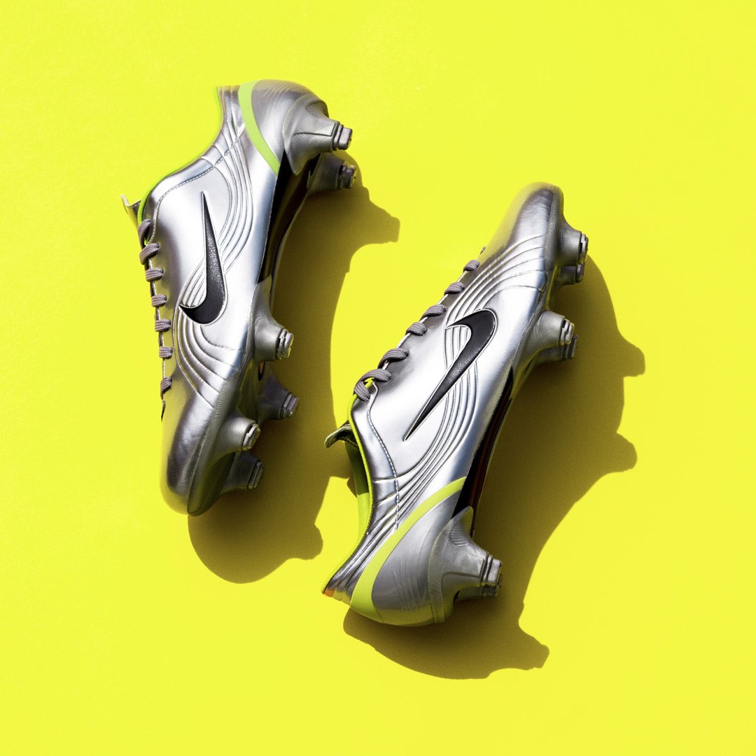nike mercurial 2002