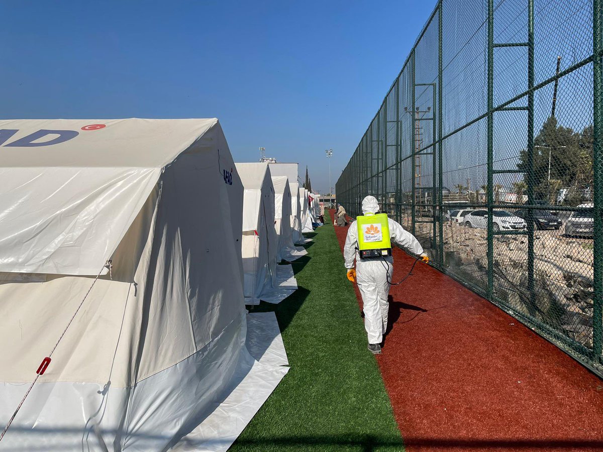 Keskin_Huseyin's tweet photo. Deprem bölgesinde, salgın hastalıklara karşı ilaçlama ve dezenfeksiyon çalışmalarımızı sürdürüyoruz.

Kardeşlerimize umut olmak için özveriyle çalışan tüm ekiplere Rabbimden kolaylıklar diliyorum. https://t.co/fKNk2EYDJE