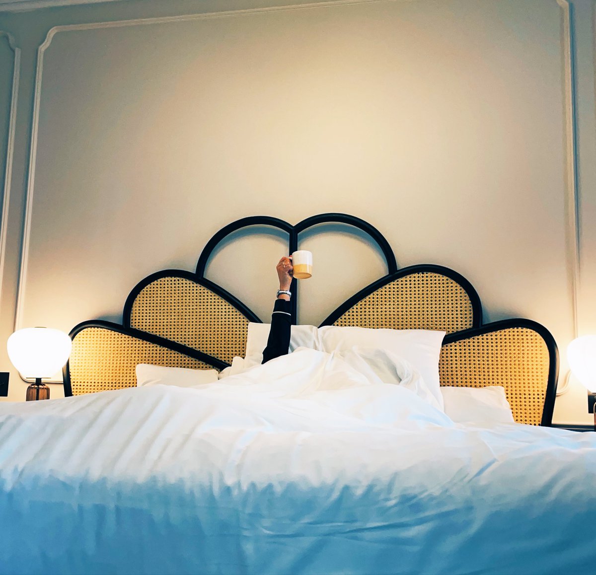 MsRMerry's tweet photo. “Sundaying” like… 😁 ☕️
.. more coffee please !! 😉
#SundayFunday #SundayMorning #HoxtonHotel #SundayFunday 💜 ✨ #NewWeek #RestIsProductive #Fun #GoGuiltFree #Happy #FunTimes 😁 #Smile #Happiness #MoreCoffee #SundayMotivation #YesToYou ❤️ #HoxtonLife #SundayFeels #Love 💖 https://t.co/Io8BbLIPaS
