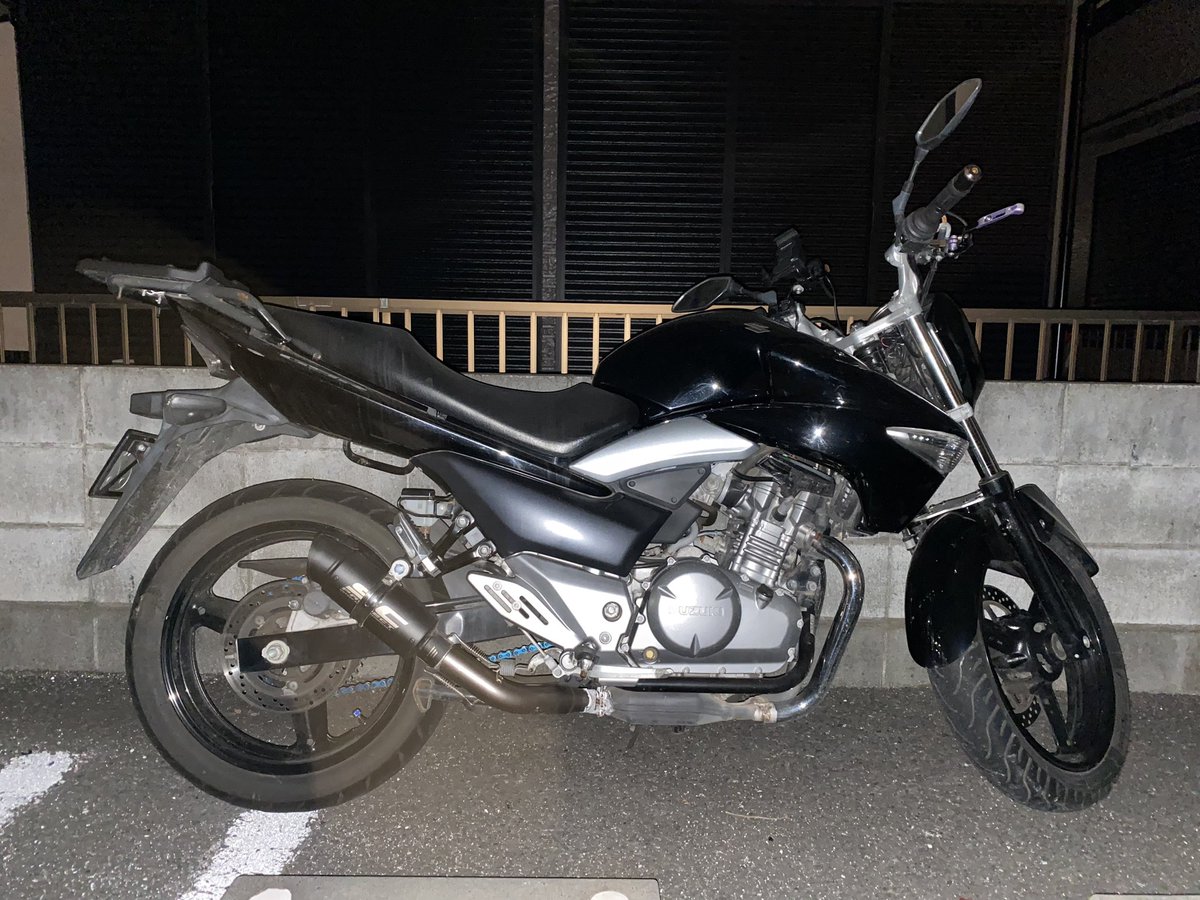 takayu033's tweet photo. もう少し暖かくなったら乗ってあげるからね😌🥹

通勤時間が日の出前だから
寒すぎて乗りたくない←(甘え) https://t.co/v2LX0sMIMc