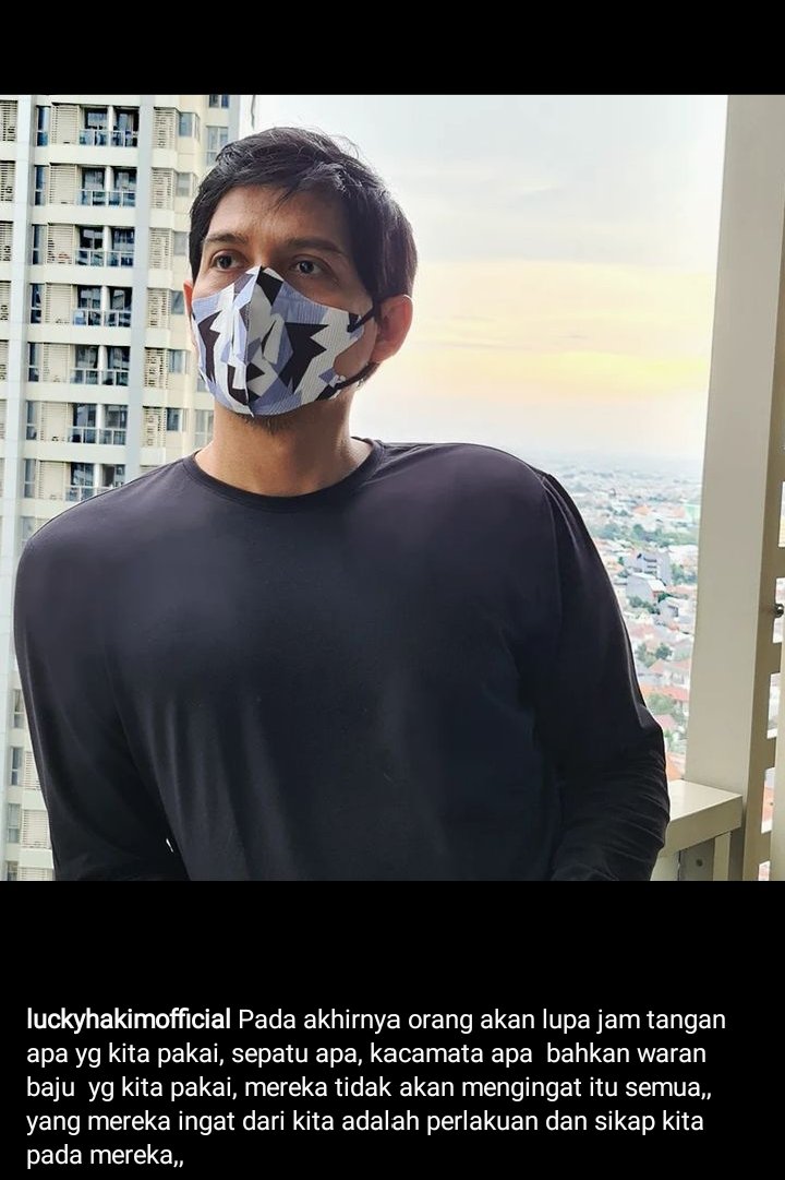 Mahmudan17's tweet photo. Harus bisa terus tersenyum untuk menguatkan diri...!
#DEPREMOLDU 
#bupatiindramayu 
#semangat 
#lambeturah https://t.co/sK5U2pl12Q