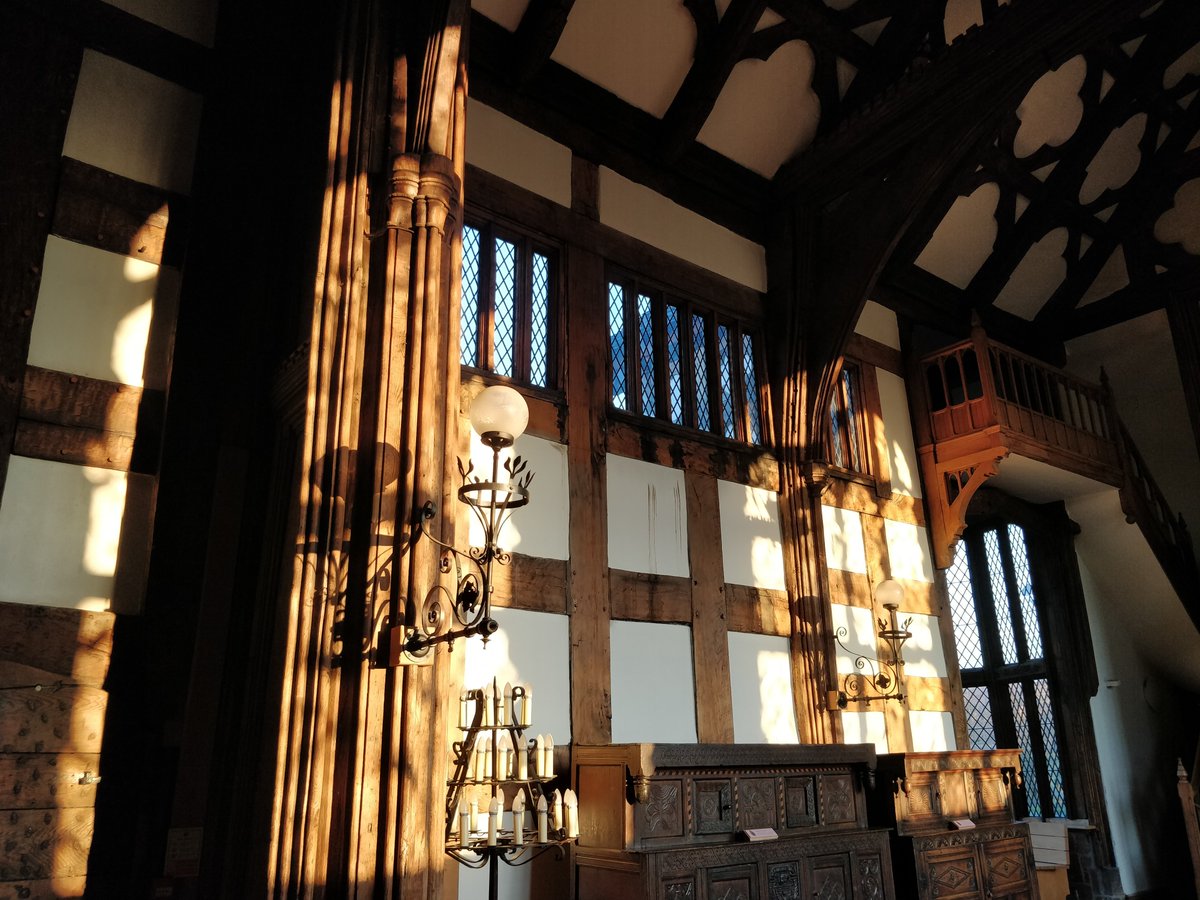 OrdsallHall's tweet photo. We've had some glorious winter sun flooding through our great hall windows recently 😍.
Open today 11:30am-4pm for visits!
#ordsallhall #tudorhall #wintersunlight #opensundays #freemuseum https://t.co/6Nv23v9W4s