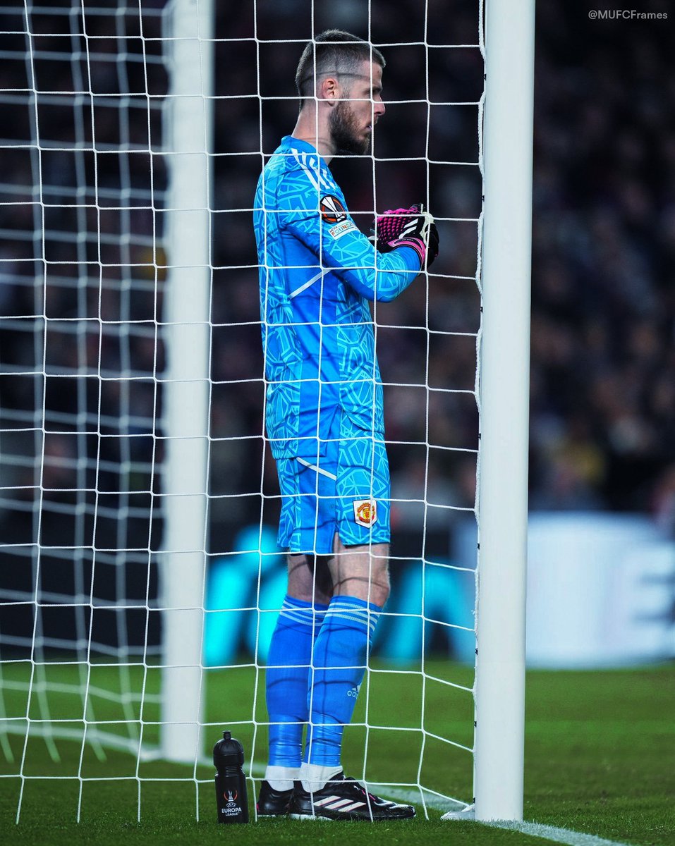 UtdXclusive's tweet photo. David de Gea is just one clean sheet away from equaling Peter Schmeichel's record of 180 clean sheets for #mufc. 🧤 https://t.co/IEhBRyaLTU