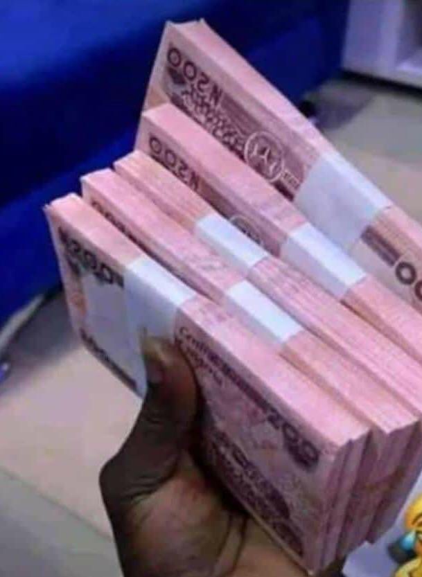 Available as seen but pls don’t call me am busy now