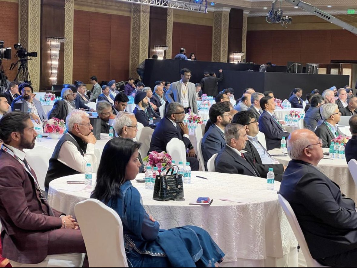 tilakmehta_'s tweet image. It was an honour to share the platform of the @et_globalbusinesssummit with @narendramodi @vineetjain12 @gadkari.nitin @tedsarandos @ashwini.vaishnaw @bhogle_harsha @beerbiceps to talk about Innovation and the future of the world’s businesses.
#scriptingeconomicchange