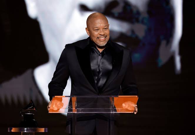chisengamusic's tweet photo. When @drdre received ‘The Global Impact Award,’ my only wish was that I wanted them to do their actual research &amp; show us how he’s touched people around the world &amp; bred a whole tribe of musicians.
I made this in his honour: https://t.co/siYwLGitXe  
Happy Birthday Dr. Dre #DrDre https://t.co/ze8ULWW0D8