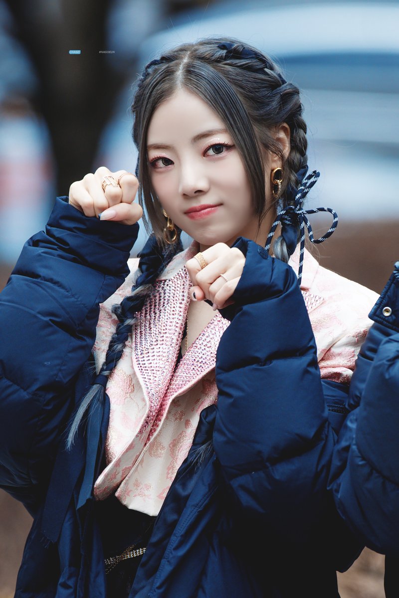 chase0903's tweet photo. 230218 퍼키네컷 고은네컷 #나고은 #NAGOEUN #퍼플키스 #PURPLE_KISS https://t.co/1evYdUpbym