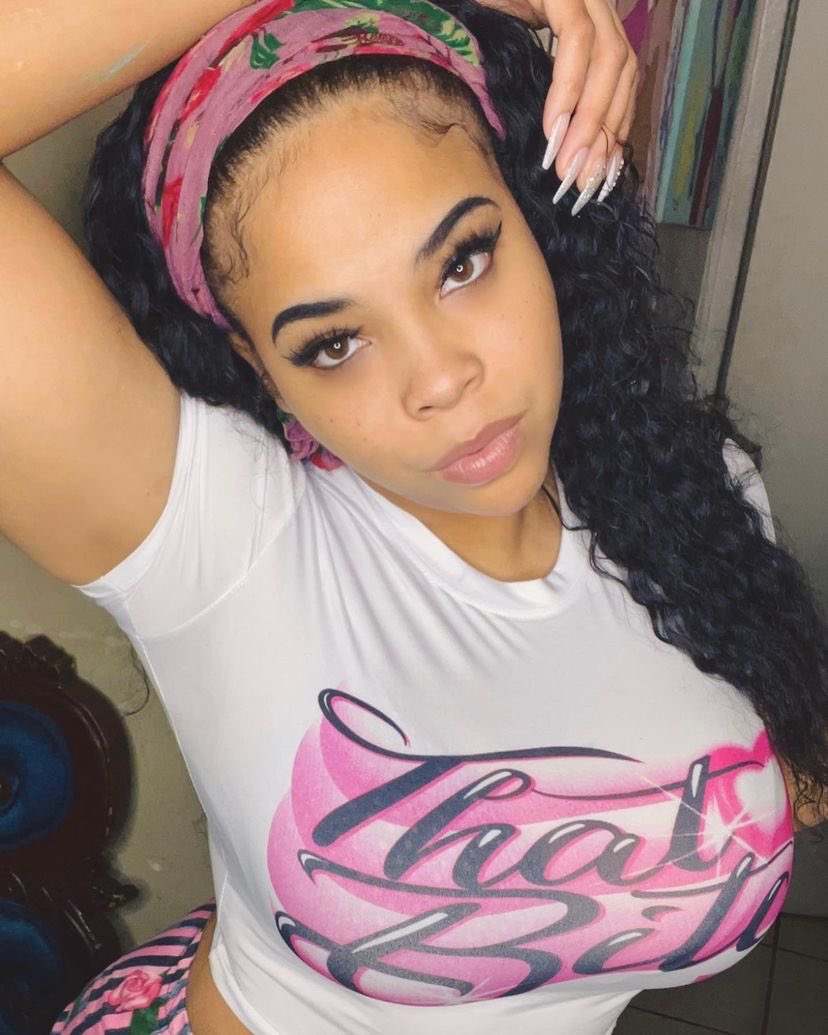 Laylaevony's tweet photo. Available 🇺🇸 #onenightstand #hookup #sugardady #SellingContent https://t.co/YwOolrg5zu