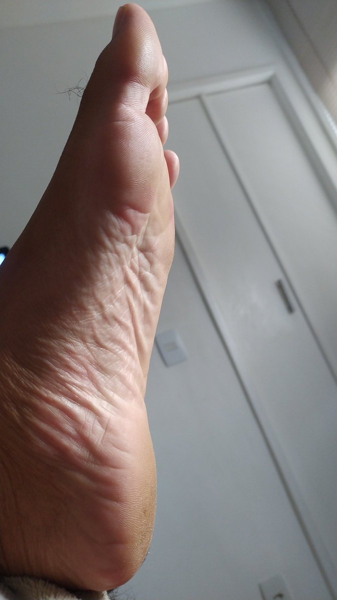 PesHomem's tweet photo. Fetish foot day 🔥 https://t.co/5VI1f7jAqp