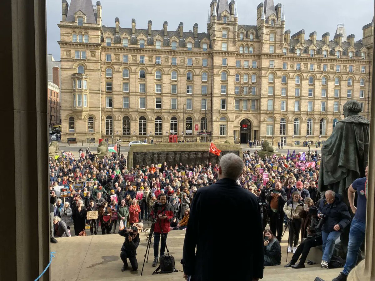 chantelle_lunt's tweet image. 🧵 Yesterday, our community 
came together to show what the Liverpool City Region is all about. A region built from migration (including enforced migration), rich in a culture that has always been diverse. We have the world in one city, and we are bloody proud of it!