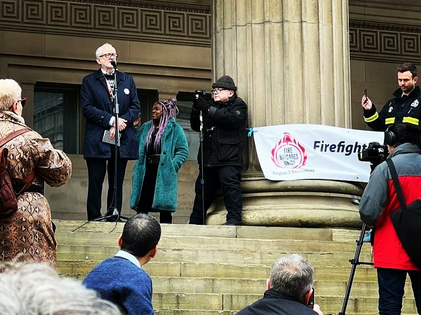 chantelle_lunt's tweet image. 🧵 Yesterday, our community 
came together to show what the Liverpool City Region is all about. A region built from migration (including enforced migration), rich in a culture that has always been diverse. We have the world in one city, and we are bloody proud of it!