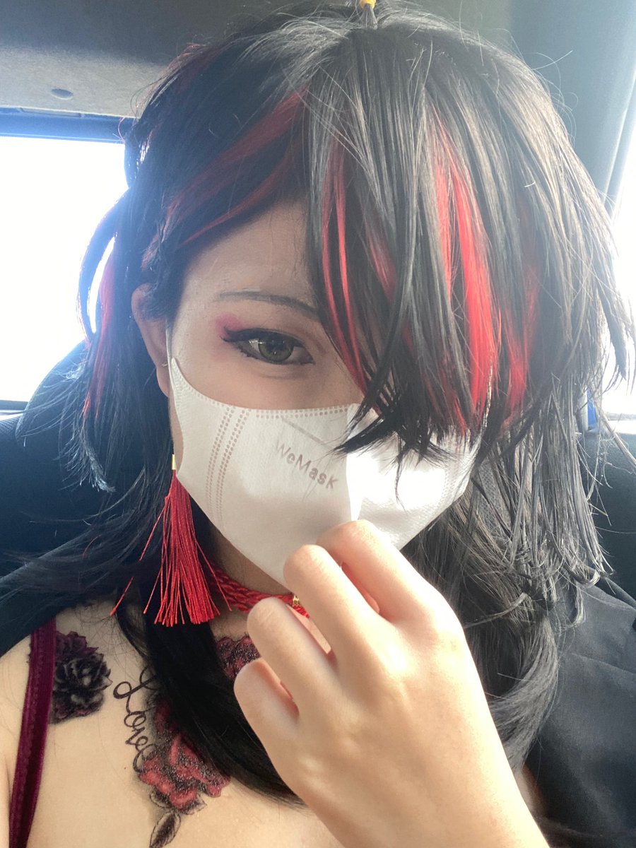 bao_jae's tweet photo. Throwback my Voxanne cosplay yesterday in Nijigen expo

#VoxAkuma #voxanne #Akurylic #AkuVoxanne https://t.co/p8HsVZD90x