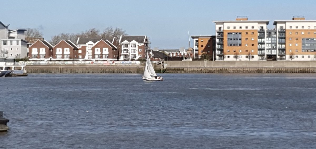 Sailing on the beautiful Thames