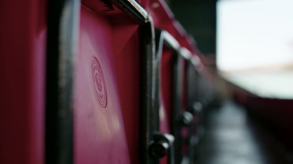 JackVideoEditor's tweet image. Now this is a trip down memory lane. For our uni dissertation we made a 12-minute documentary on mental health within football. So much I would do differently now but still so proud of it.

Shot and directed by me.