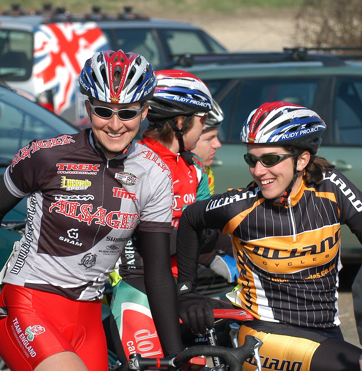 VeloUK's tweet photo. Early Season Memories: 2003 and Andrew Morgan winning the Evesham Vale Road Race in March which saw GB women riders racing with the men. Not on the calendar this year - last one held in 2022 #roadraces 

 #20Yearsofmemories  Presented by @SANTINI_SMS #santinicycling https://t.co/3eS4LjCw4B