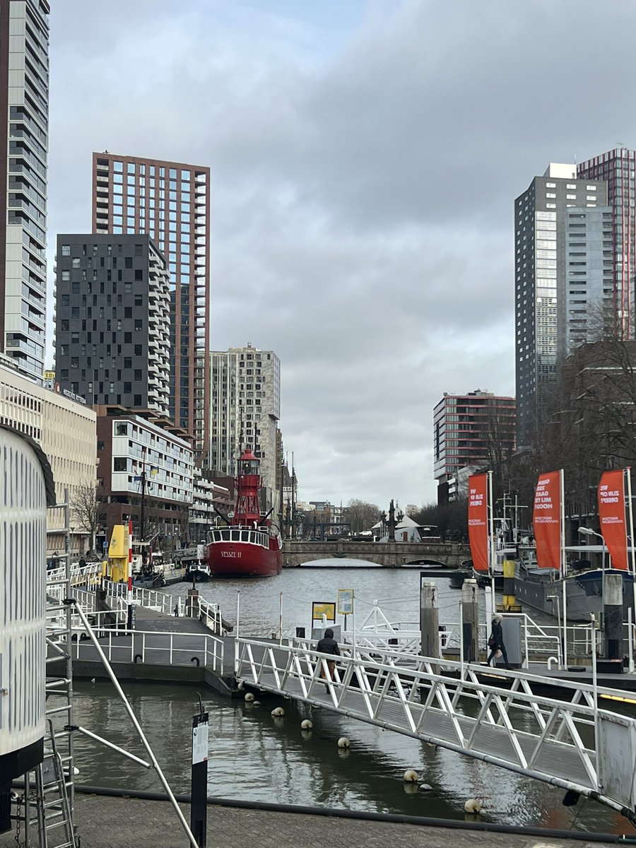 hendriksen75's tweet photo. Weekend Rotterdam https://t.co/GeW1278Lu8