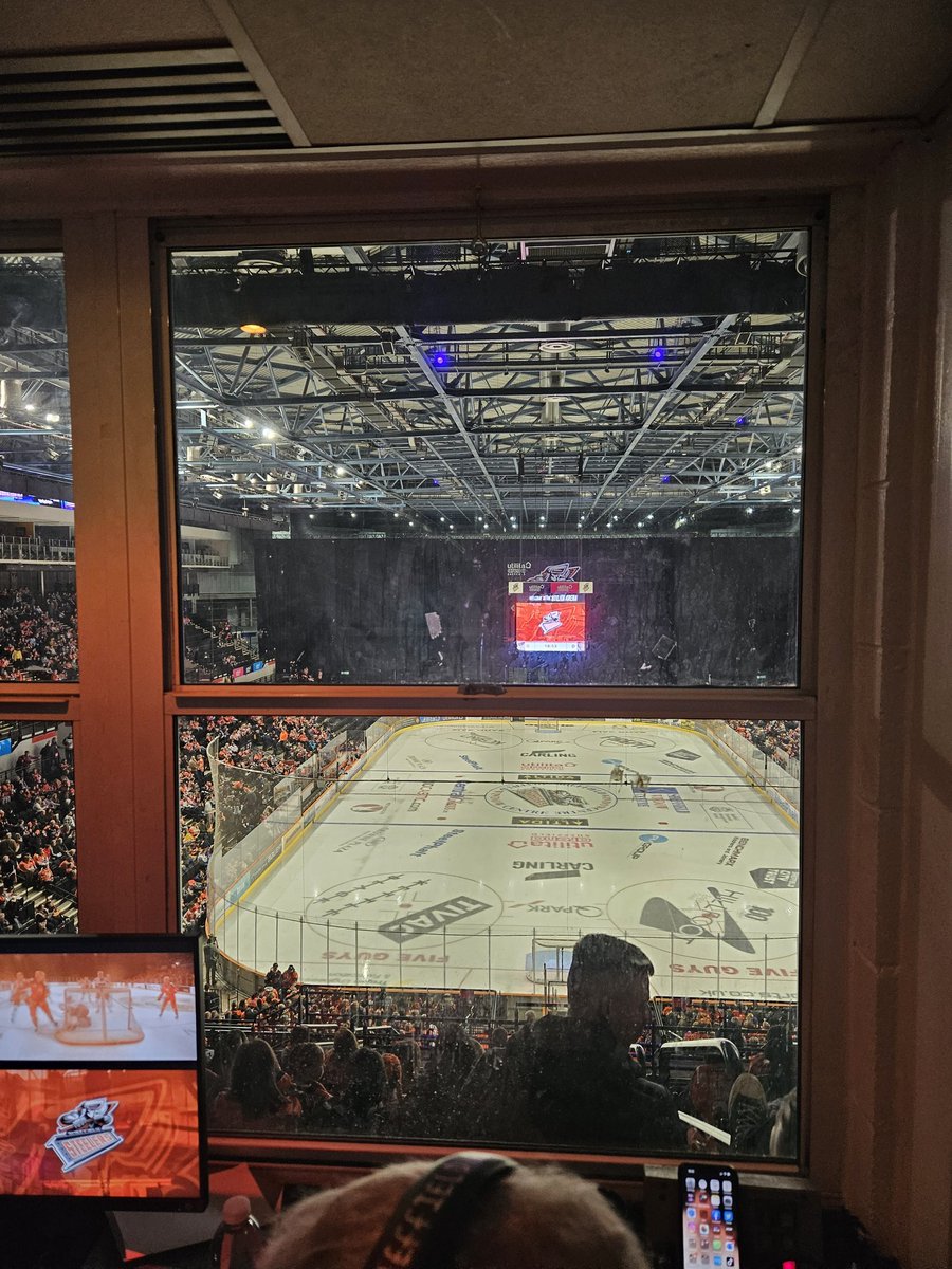 JanettePrice15's tweet photo. @Simmsey @steelershockey thanks for letting Zack come up to the Whitehouse for intro last night he loved it 👍 https://t.co/hhrtSZiQiN