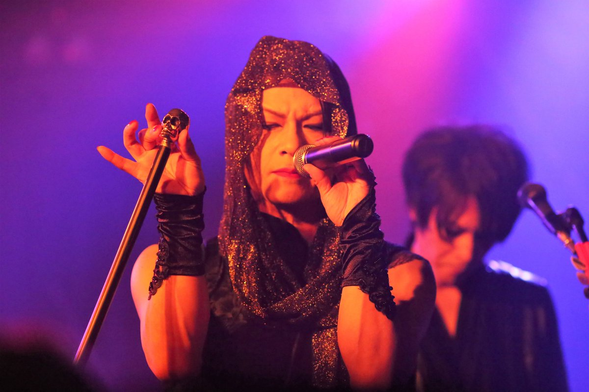 crown_devil's tweet photo. MAD55 & TATSUYA55
あの空間に触れ合う事が出来て感謝します。
そしておめでとうございました。
もう、一週間…
こちらも心地よい10年目をスタート出来ました。
これからも大人のお遊び付き合ってくださいね🚂🐕💨
#chaos
#chaos10th
#MAD55
#bucktick
#コピバン https://t.co/btojPlRubp