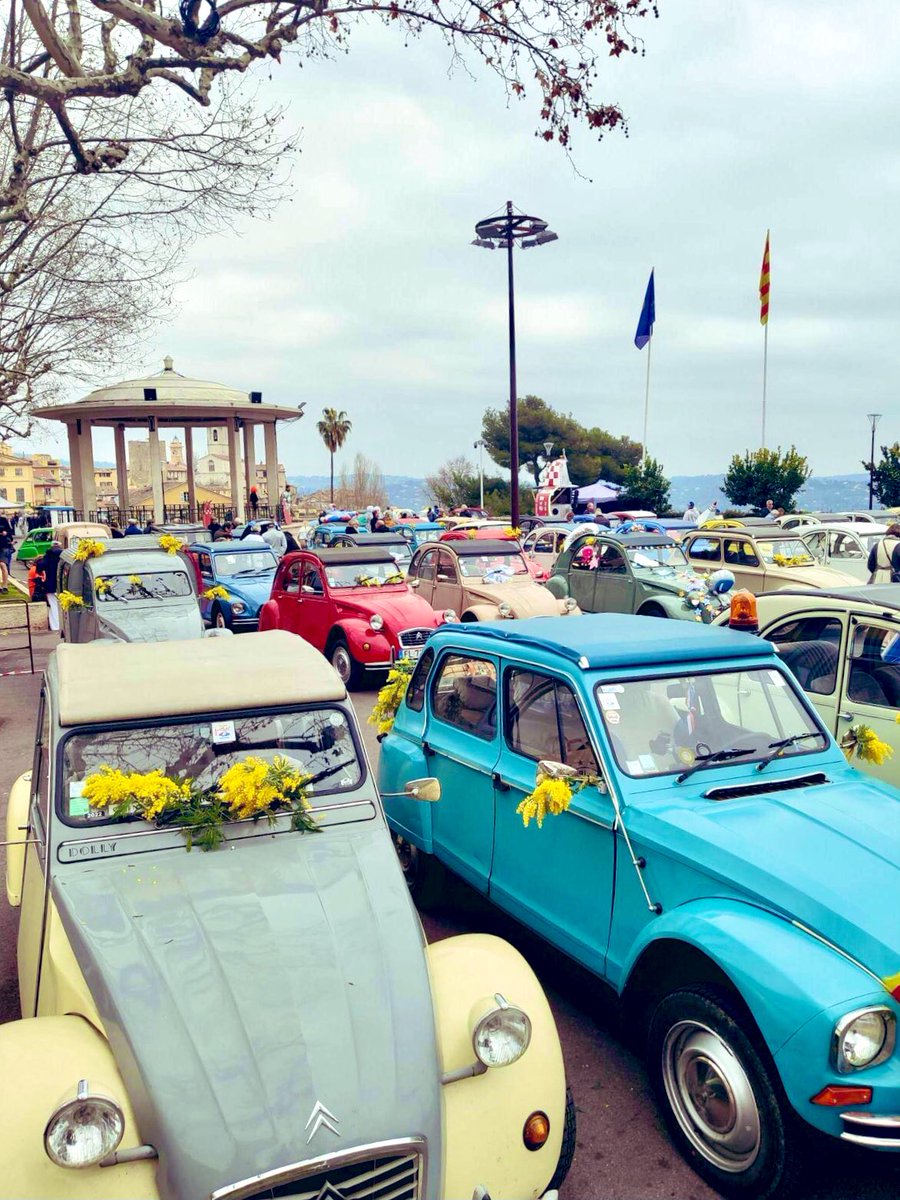 Bonne Route ! 💐 😎 🚗 #Grasse #VilledeGrasse #AlpesMaritimes #2CVClubCôtedAzur #Citroën2CV #2CV #Citroën #CôtedAzurFrance