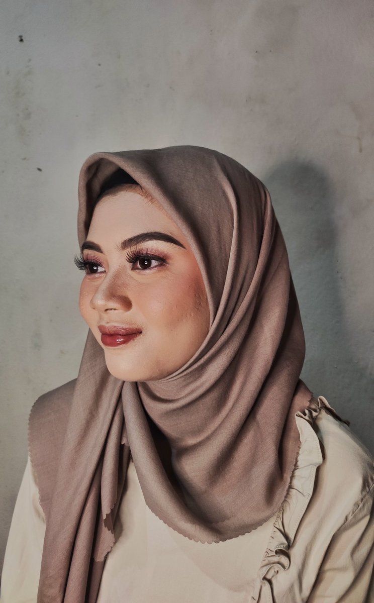 muabandungnia's tweet photo. Halo buat yang lagi cari makeup prewedding atau acara spesial lainnya di Bandung bisa banget book aku untuk makeupnya yaa
Ini salah satu inspirasi look yang manis banget 😍
Info pricelist dan booking bisa klik link di bio ❤️
#muabandung #makeupprewed #makeupprewedbandung https://t.co/Q3YM7d7y2w