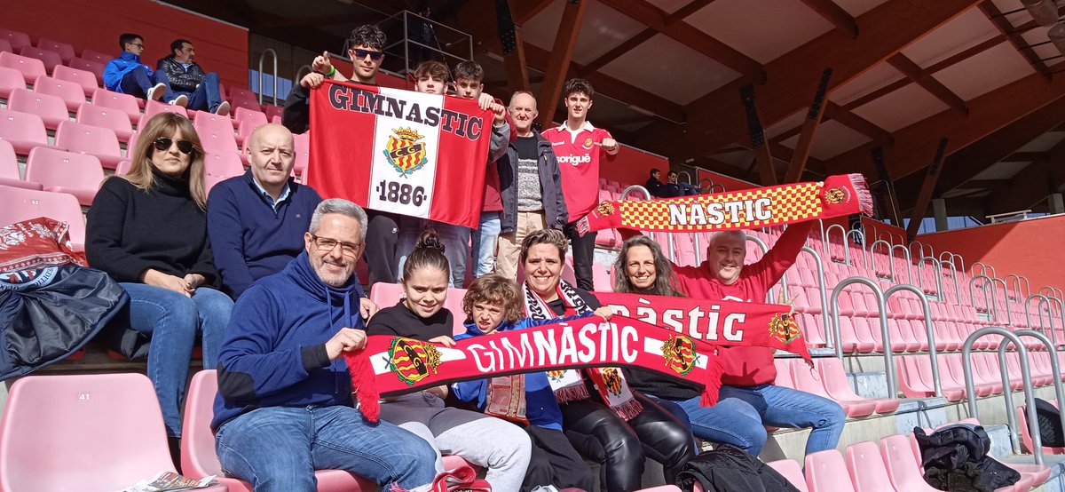 semprenastic's tweet image. És que sou molt grans!!!!!!!

Visca l'afició del @NASTICTARRAGONA 💪💪💪