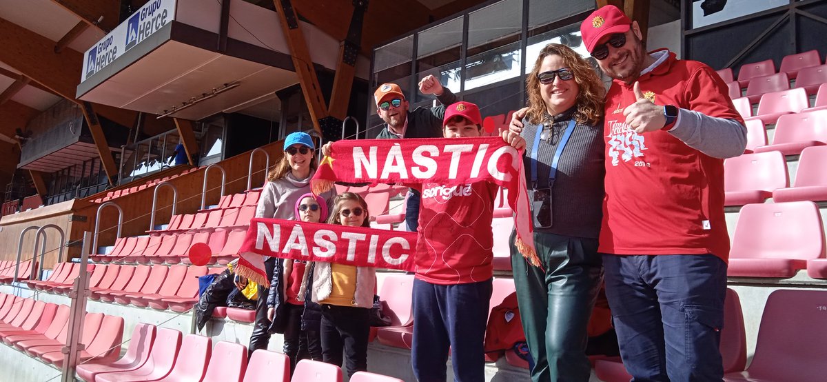 semprenastic's tweet image. És que sou molt grans!!!!!!!

Visca l'afició del @NASTICTARRAGONA 💪💪💪
