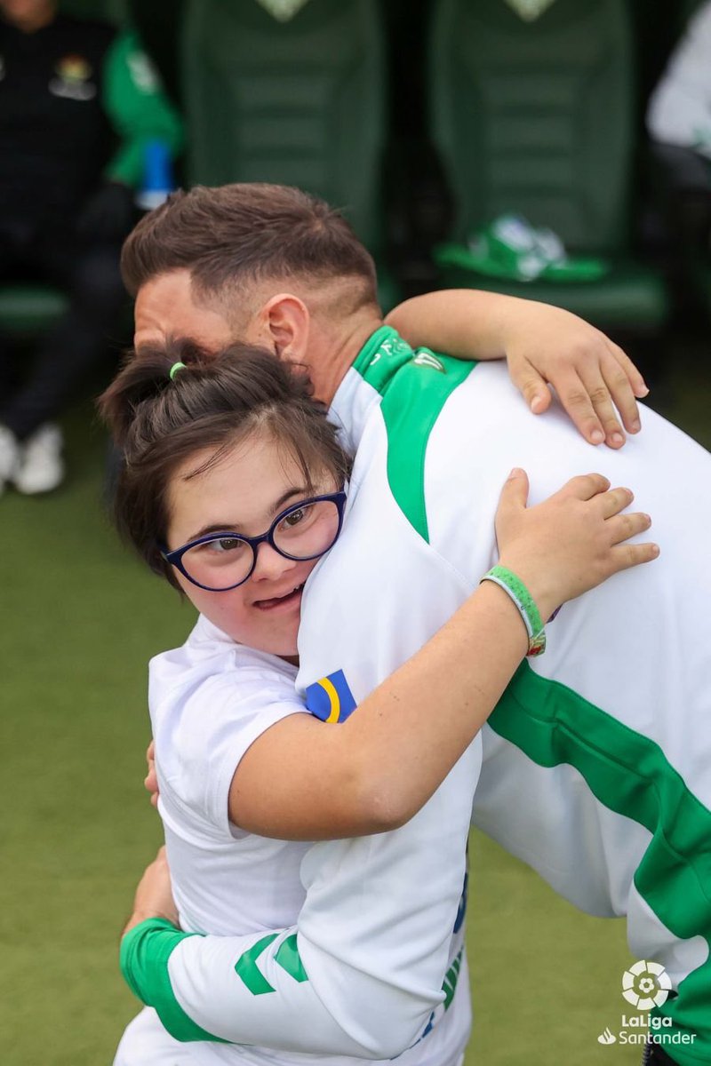Laurarr07's tweet photo. Puede haber foto más bonita?🥺😭 https://t.co/C3JIkbA2b6