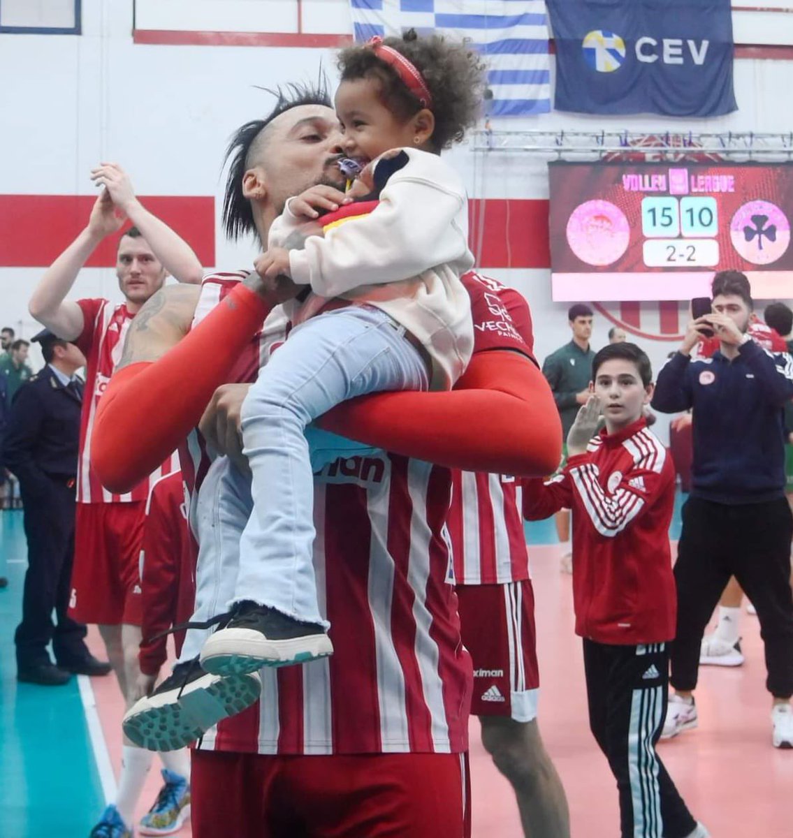 Another Great Derby Win in front of our Great Fans 
Thank y’all for the support and never give up 
Always BELIEVE , BELIEVE AND BELIEVE 
We are olympiacos 🔴⚪️🦁🚀#osfp #Olympiacos #OlympiacosSFP   #Volleyleague #SalvadorsGang #ΣαλβαδόρΙντάλγκο #SHO23 #StrongerTogether #pallavolo