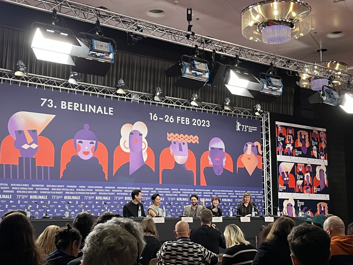 Past Lives is just wonderful. Greta Lee, John Magaro and Teo Yoo is a power trio with the most endearing chemistry. A specific story that still feels universal in so many ways. Could easily win the Golden Bear. #Berlinale73 #Berlinale2023