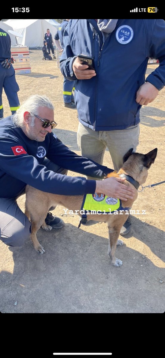 tieplayerokan's tweet photo. Bizlere yardım eden dört ayaklı dostlarımız ve enkazdam kurtardığımız dört ayaklı dostlarımız iyi ki varsınız. Enkazdan çıkardığımız canım Zeynep ablamız, serumlu halimle operasyon yönetirken acılı ve zorlu günler geçirdik. Biz yan yana güzeliz,arama kurtarma faaliyetinden #hatay https://t.co/NbamdUF5C0