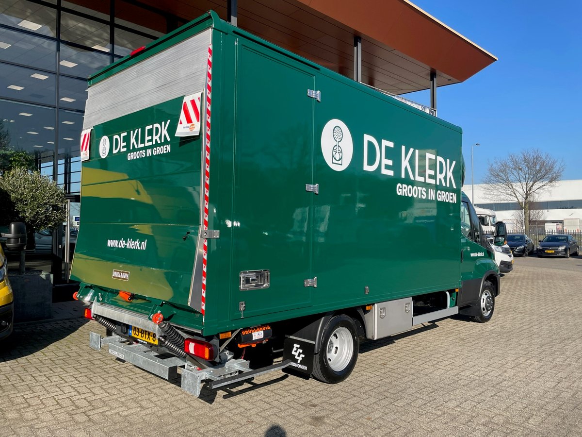 🚛 IVECO Daily 40C18 Euro6D 3.0 met laadbak
🌿 Voor Interieurbeplanting De Klerk B.V. te Veldhoven
💪 Opbouw verzorgd door de ECF Eindhovense Carrosseriefabriek
💐 Gefeliciteerd en veel veilige kilometers gewenst namens Truckland!