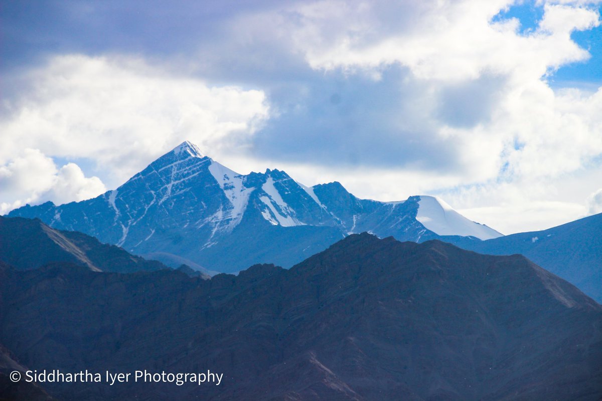 Stok Kangri range visible from Shey, Ladakh

August 2022

#siddharthaiyerphotography #photooftheday #photowalksmumbai #photography #canonphotography #ladakh #himalayas #incredibleindia #canon60d #canon600d