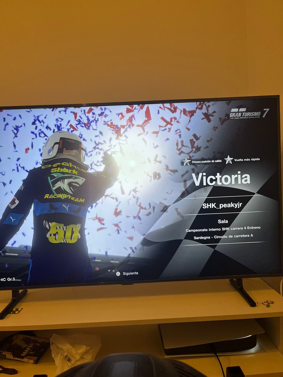 Una jornada de nuestro campeonato interno finalizada.. enhorabuena a los ganadores y a todos los demás pilotos!! 👏🏻👏🏻🏅🥇🥈🥉🦈🏁