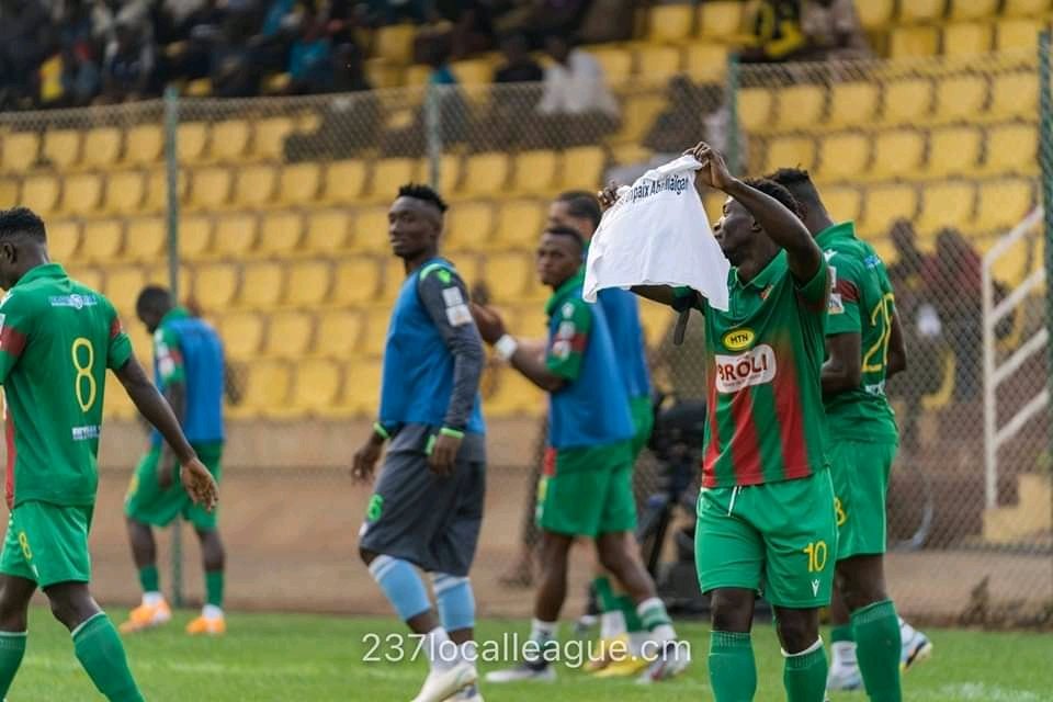 237localleague1's tweet photo. Canon sportif 2  - 0 avion academy
@Song_Officiel_4 @comte_atakano @FecafootOfficie @SamuelEtoo @DeshnicN @sergieboriss6 @RhudeboyT @el12del17 @canon_yde @TitiNdema https://t.co/DCahwyMTwe