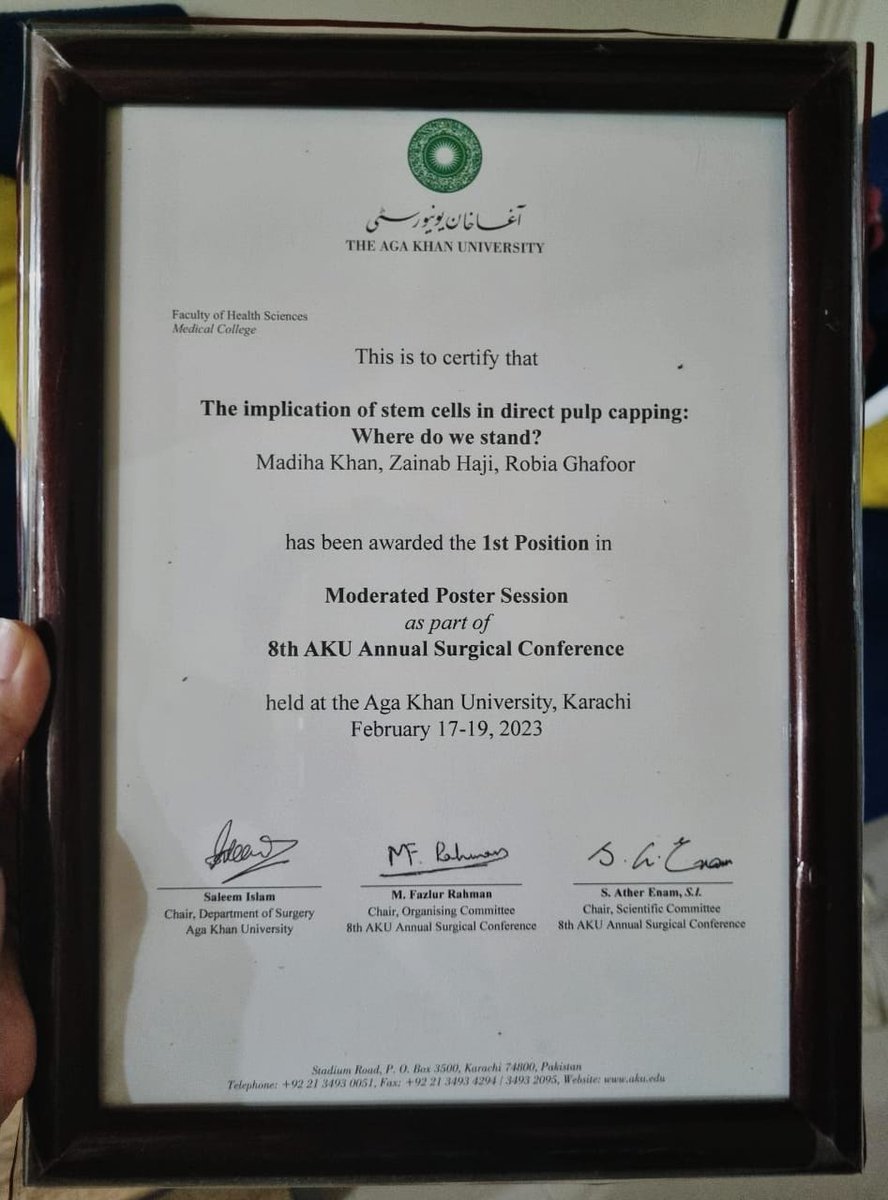 m_khan02's tweet photo. Honoured to receive the best poster award at the 8th AKU Annual Surgical Conference @AKUGlobal @DrrobiaRobia https://t.co/sNp6pDPdMT